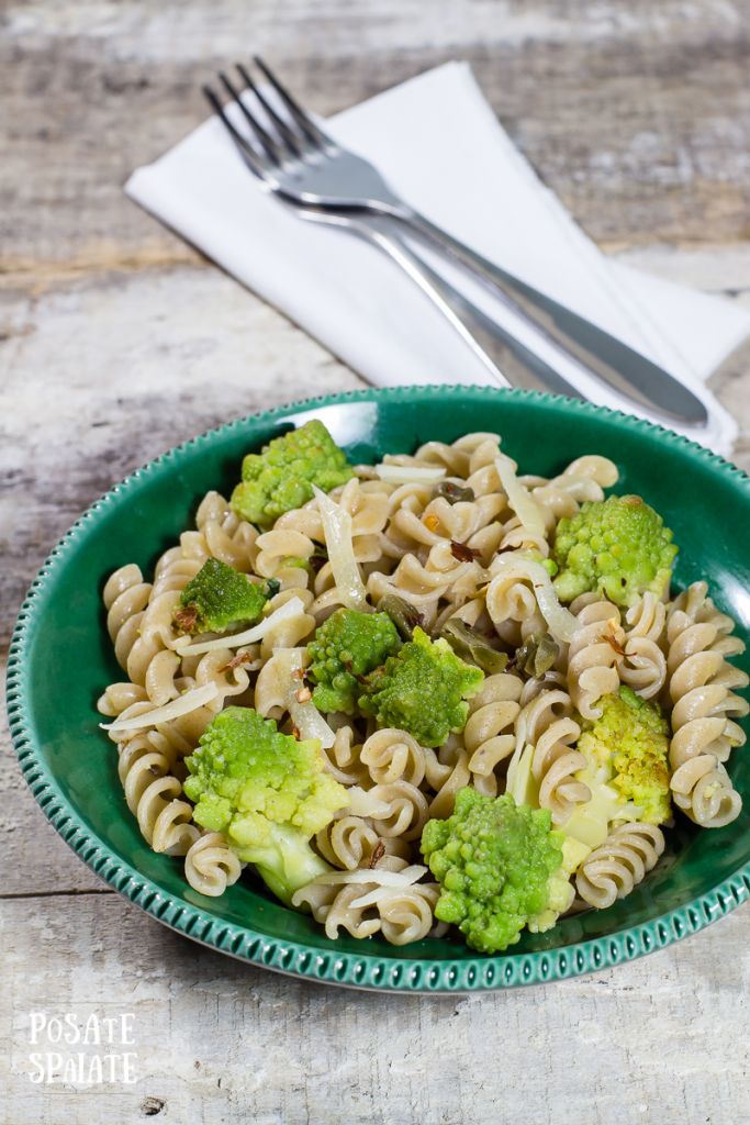 Fusilli con broccolo romanesco_Posate Spaiate