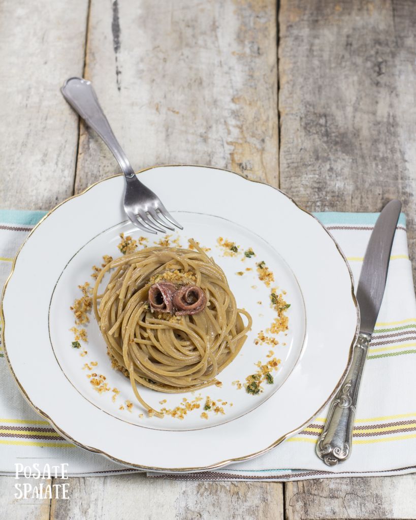 Spaghetti burro acciughe_Posate Spaiate